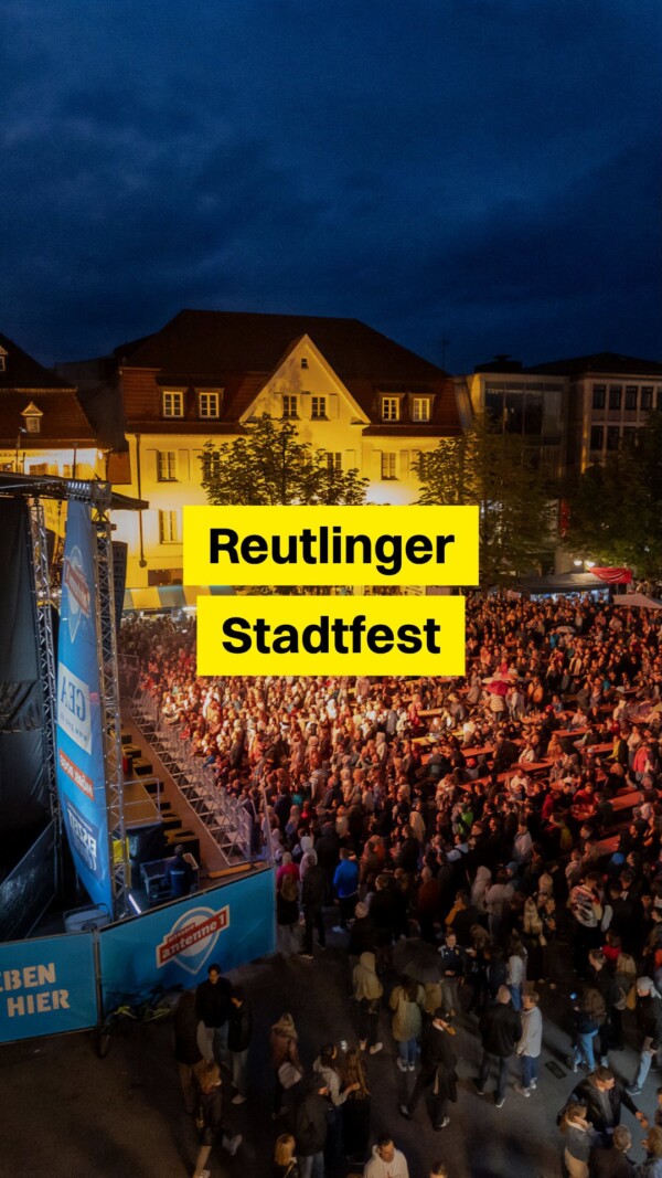 Am 19. und 20. Juni wird beim Reutlinger Stadtfest gemeinsam gefeiert! 🎉
 
Dich erwarten zwei Tage voller Live-Musik, Streetfood, Aktionen und Begegnungen in der Innenstadt. 
 
 📅  Also: Save the Date und markiere jemanden, mit dem du gerne zum Stadtfest gehen möchtest. 
 
Danke an unsere Sponsoren für die Unterstützung @hitradioantenne1 @stadtwerke_reutlingen @zwiefalter_klosterbrau @buergerstiftung_reutlingen @vereinigtevolksbanken @kskreutlingen 

#nurlieben #visitreutlingen #event #stadtfest #reutlingen