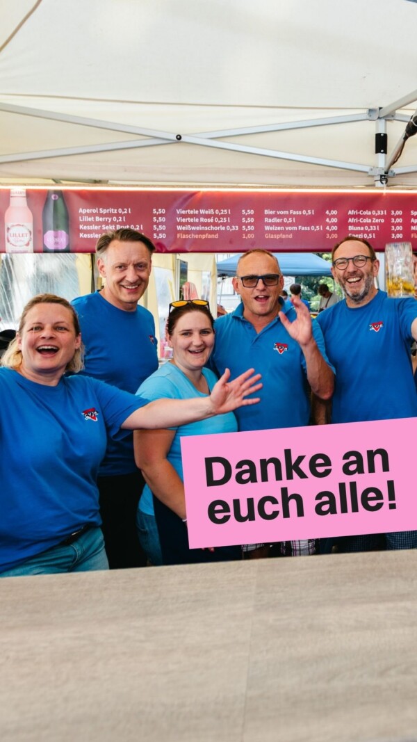 Danke an alle Vereine, Ehrenamtliche, Helfer:innen, Organisatoren und Sponsoren! Ohne euch wäre das Stadtfest Reutlingen nicht so ein Erfolg gewesen! Wir haben wieder einmal gezeigt, was entsteht, wenn alle mitmachen. Euch kann man einfach nur lieben🫶 

#reutlingen #nurlieben #stadtfest2026 #nurfeiern #danke