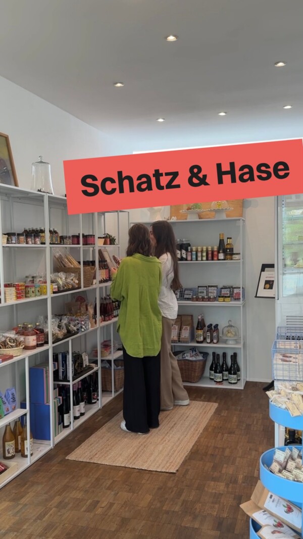 Ein neuer Lieblingsort für Genießer: @schatz.und.hase in Reutlingen.😍

Hier treffen besondere Spezialitäten aus kleinen Manufakturen auf einen Mittagstisch in entspannter Atmosphäre. Ein Ort zum Stöbern, Genießen und Zusammenkommen.

📍 Wilhelmstraße 121, Reutlingen

Schau vorbei und entdecke Schatz & Hase selbst. 💛

#reutlingen #nurlieben #visitreutlingen #genuss